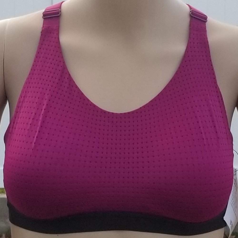 NWT Victoria Secret Woman`s Sports Bra In Burgundy Size 34C